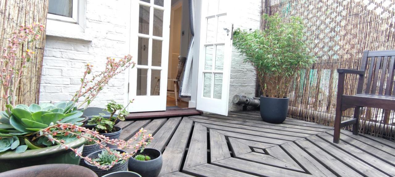 Windsor Cottage: Cosy, Charming, Full Of Character Kültér fotó